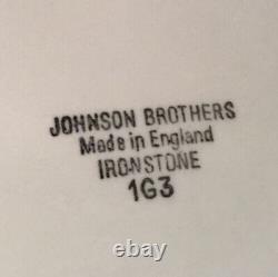 12- Johnson Bros England Heritage Ivory Dinner Plates 10 Inch