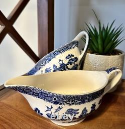 2? Willow Blue Gravy Boat Johnson Brothers England Earthenware Discontinued