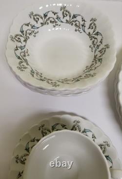 20-PC VTG JOHNSON BROS MINUET IRONSTONE DISHES Dinner Serving 4