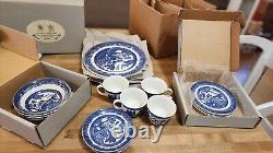 20 Piece Johnson Brothers England Blue Willow 4 Place Setting Ironstone NIB