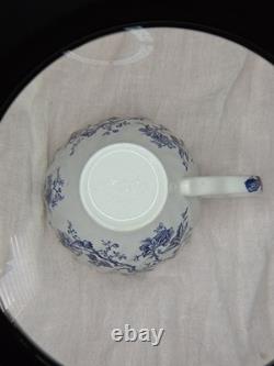 22 pc Johnson Bros Old-Bradbury-in-Blue English Iconic Vintage Porcelain Set