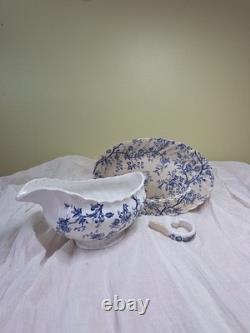 22 pc Johnson Bros Old-Bradbury-in-Blue English Iconic Vintage Porcelain Set