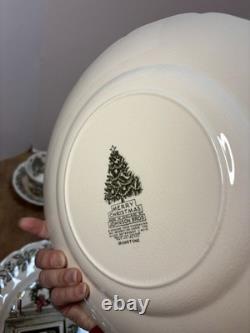 23 pc Lot Vintage JOHNSON BROS MERRY CHRISTMAS Dinner Salad Cup Saucer