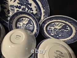 37 Piece Johnson Bros Blue Willow Svc For 6 Plus Hostess Pieces