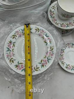 41 Pcs-johnson Bros-jb462 -snowhite-8 Five Pc Place Settings -england