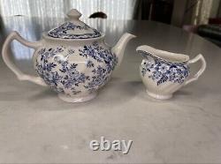 5 pcs of Johnson Brothers Devon Cottage Tea Set, tea pot, creamer, sugar bowl