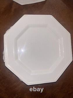 6 Johnson Bros Ironstone England HERITAGE WHITE 10Dinner Plates 1B2-3 Back Chip