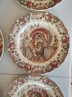 8 Vintage Johnson Bros. England His Majesty Turkey 10 3/4 Dinner Plates