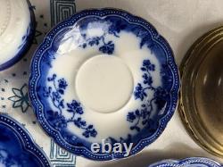Antique Johnson Bros England Flow Blue 5-Piece Tea Set Dinner Plates Cup Saucer