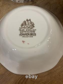 Antique Johnson Brothers Old English Countryside, 44 Pieces great condition