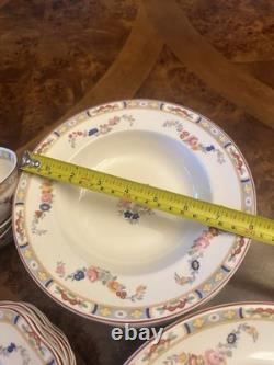 Antq Rare Pareek Johnson Bros. England Arundale 68 Pcs Floral Dining Set Read