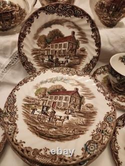 Beautiful Johnson Brothers Heritage Hall Brunch Set For 10