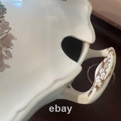 Beautiful soup tureen antique Haddon Hall by Johnson Bros rare