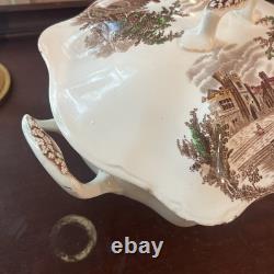 Beautiful soup tureen antique Haddon Hall by Johnson Bros rare