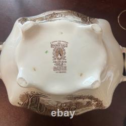 Beautiful soup tureen antique Haddon Hall by Johnson Bros rare