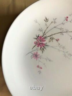 Dinner Plates Snowhite 2 A Johnson Bros Made In England