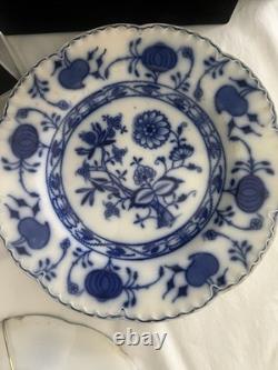 Flo Blue Holland Johnson Bros 2 Salad plates(have Chips)2 Dinner Plates Very Gd