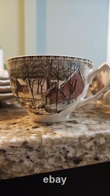 Friendly Village Vintage Collectors Set