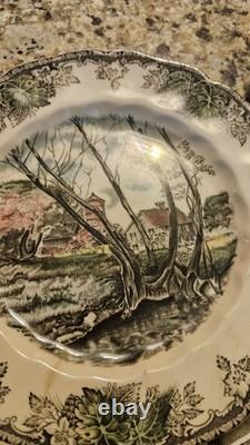 Friendly Village Vintage Collectors Set