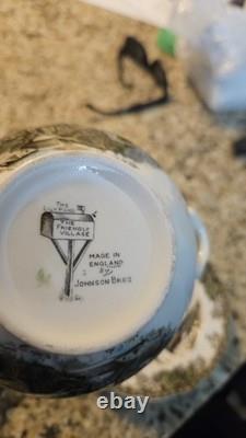 Friendly Village Vintage Collectors Set