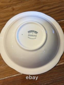 HUGE Collection (95 Pc) Johnson Brothers Brookshire Dinner And Tea Set