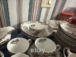 Heritage Hall Johnson Brothers China England Lot Of 50 Pieces