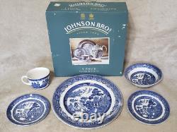 JOHNSON BROS. WILLOW(ENGLAND) Complete 20 Piece Place Setting Mint in Boxes