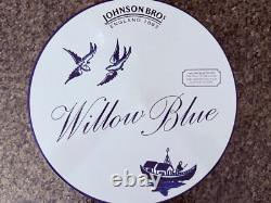 JOHNSON BROTHERS ENGLAND WiILLOW BLUE PATTERN TEA SET