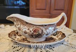 JOHNSON BROTHERS HIS MAJESTY Gravy Boat withUnderplate EUC/MINT (WOW)