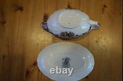 JOHNSON BROTHERS HIS MAJESTY THANKSGIVING GRAVY BOAT, UNDERPLATE -Excellent Cond