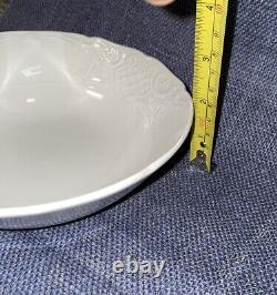 JOHNSON BROTHERS-Richmond White 4/Dinner Plates10 and 4/Salad Bowls6.25