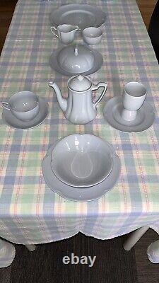 Johnson Bros 23 Piece Breakfast Set For 2 Greydawn Blue Scalloped Rimmed