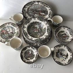 Johnson Bros. 28-piece Dinner Set Vajilla FRIENDLY VILLAGE England 1883