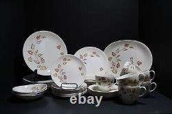 Johnson Bros Autumn Breezes Dinnerware, 38 Pieces, Leaf Pattern, 1970's Vtg