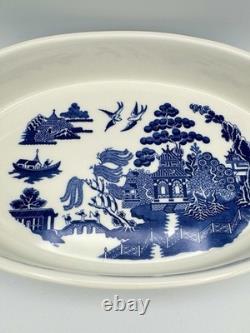 Johnson Bros Blue Willow Oval Baker, 11 3/4