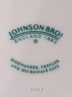 Johnson Bros. Castles 15x10 Large Oval Serving Bowl. Made In England