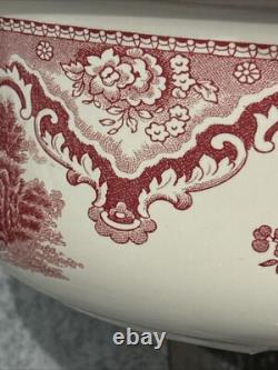 Johnson Bros Covered Casserole Bowl England Old Britain Castles Pink Since 1883