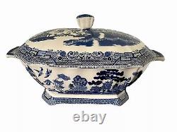 Johnson Bros. Earthenware Blue Willow Blue & White Large Covered Tureen