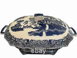 Johnson Bros. Earthenware Blue Willow Blue & White Large Covered Tureen