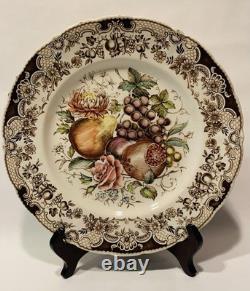 Johnson Bros, England Plate, Windsor Ware, 10.5 Inches