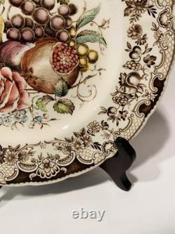 Johnson Bros, England Plate, Windsor Ware, 10.5 Inches