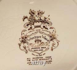 Johnson Bros, England Plate, Windsor Ware, 10.5 Inches