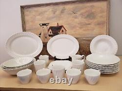 Johnson Bros England Regency White Swirl Ironstone 26 Piece Dinnerware SetVGC