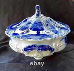 Johnson Bros FULTON Covered Vegetable Bowl w Lid Flo Blue White