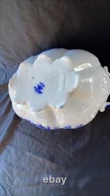 Johnson Bros FULTON Covered Vegetable Bowl w Lid Flo Blue White