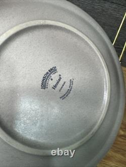 Johnson Bros HESSIAN Stoneware 24-Piece Dinnerware Set England