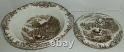 Johnson Bros Heritage Hall 10 COVERED VEGETABLE BOWL Pre-Owned