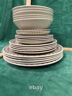 Johnson Bros Jamestown Brown Old Granite 24pc Dinnerware Set England Vintage