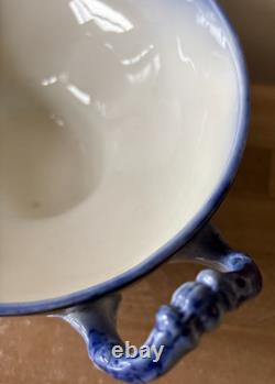 Johnson Bros Persian Flow Blue Persian Covered Vegetable