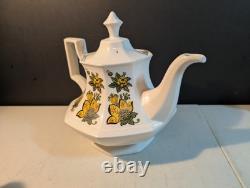 Johnson Bros Persian Garden Tea Set Tea Pot, Cream, Sugar Lid. No Chips Crazing